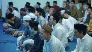 Dirgahayu HUT ke-77 RI: Madrasah Huffadh 1 dan Ribathul Qur’an wal Qira’at Gelar Malam Tirakatan